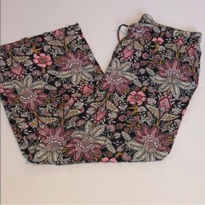 Loft Floral Patterned Capri Pants